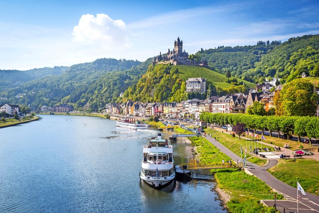 Fotolia_89607322_Cochem an der Mosel von mh90photo